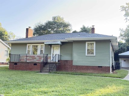 9 Twin Springs Drive active home in Pecan Terrace, Greenville, SC