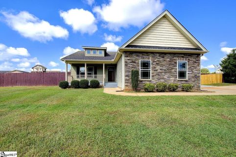 Homes in Sandy Springs Ridge, Anderson