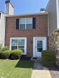 34 Birchview Street active home in Jamestowne I, Taylors, SC
