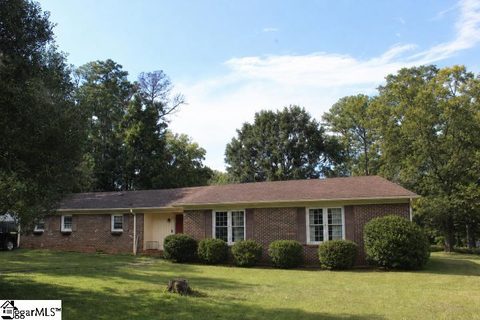 103 Pine Forest Drive active home in Pine Springs, Easley, SC
