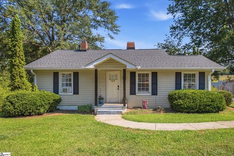Homes in Chick Springs, Taylors