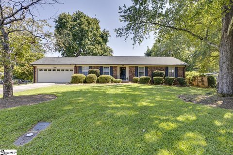 279 Brookfield Road active home in Ridgecrest, Roebuck, SC