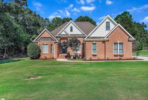 124 Spanish Wells active home in Cobbs Glen, Anderson, SC