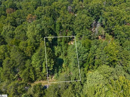 132 E Spartan Drive active lot in Foxwood Hills, Westminster, SC