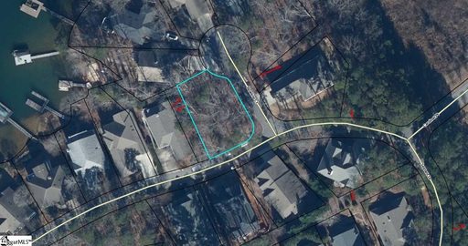 103 Bowline Court pending lot in Keowee Key, Salem, SC