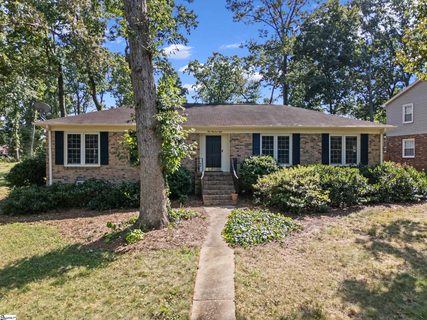 108 Longstreet Drive active home in Devenger Place, Greer, SC