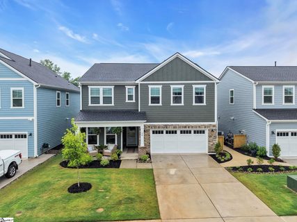106 Winding Stream Circle active home in Woodcrest Hills, Simpsonville, SC