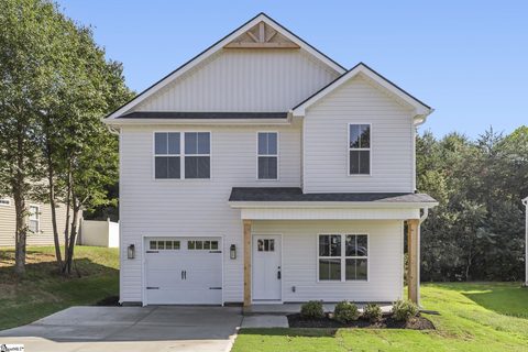335 Carnahan Drive active home in Lakes At Canaan, Spartanburg, SC