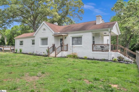 904 Highway 357 active home in Carol Creek, Greer, SC