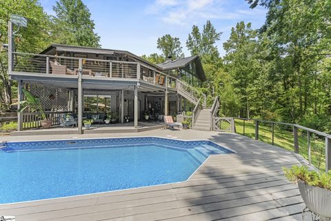 305 Raven Cliff Road active home in River Bluff, Cleveland, SC