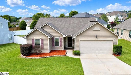 231 Garfield Lane active home in Bryson Meadows, Simpsonville, SC