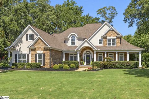 102 Powers Garden Road active home in Kingsbridge, Simpsonville, SC