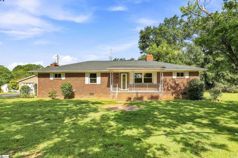 205 Timms Road active home in Mountain Lakes Estates, Piedmont, SC