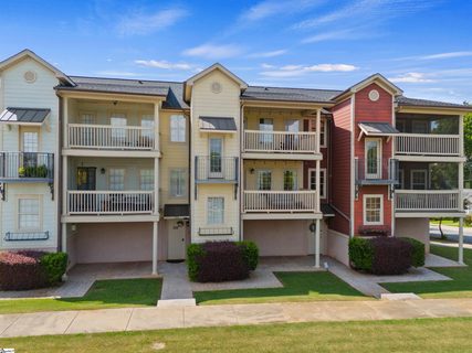 202 S Memminger Street active townhome in Carriage West, Greenville, SC