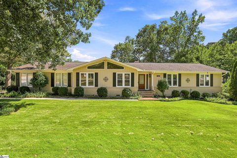 110 Stonehedge Drive active home in Foxcroft, Greenville, SC
