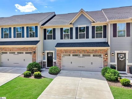 517 Martin Creek Drive active home in Merrydale Village, Simpsonville, SC