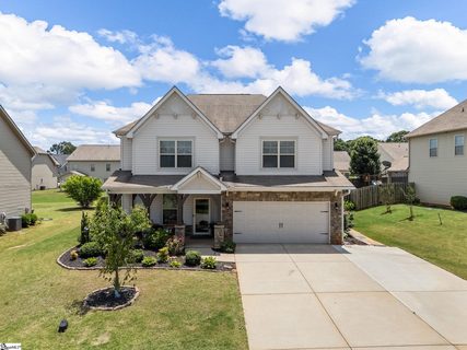 206 E Fair Haven Lane active home in Shiloh Farm, Lyman, SC