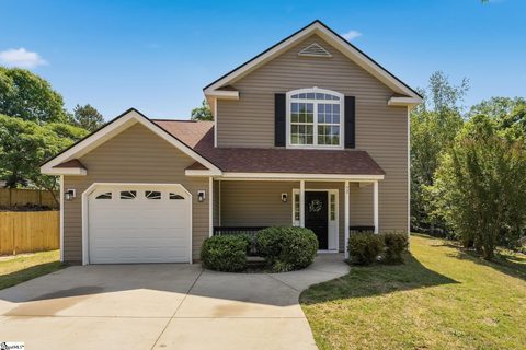 52 Uneeda Drive active home in Sherman Park, Greenville, SC