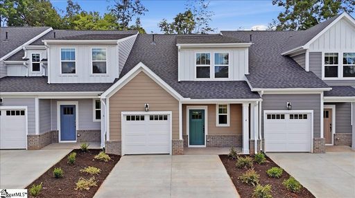 4 Otello Way active townhome in Pelham Crossing, Greenville, SC