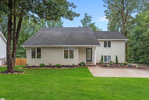 301 Sugar Creek Lane active home in Sugar Creek, Greer, SC