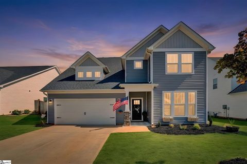 Homes in Reid Park, Duncan