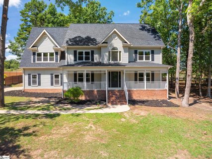 225 E Thistle Lane pending home in Roper Mountain Estates, Greenville, SC