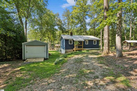307 Bonner Road active home in Lake Becky, Mountain Rest, SC