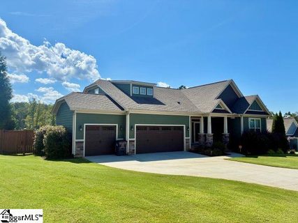 201 Ridgefield Lane pending home in Autumn Ridge, Greer, SC