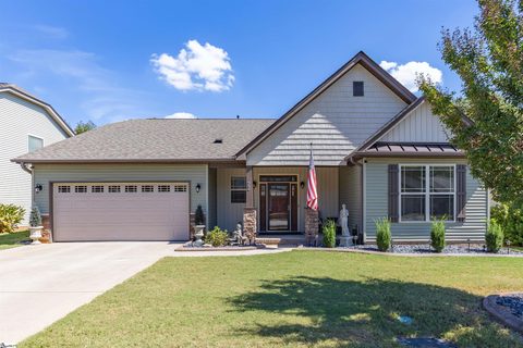 22 Summerdale Drive active home in Kaledon Acres, Taylors, SC