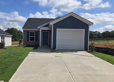 182 Cloverfield Lane active home in Evergreen, Spartanburg, SC