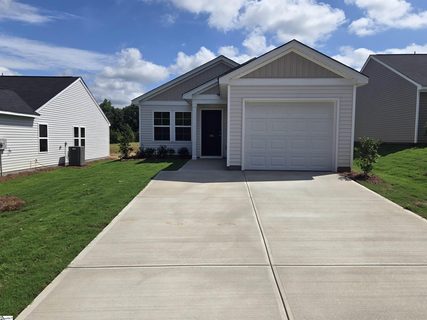 186 Cloverfield Lane active home in Evergreen, Spartanburg, SC
