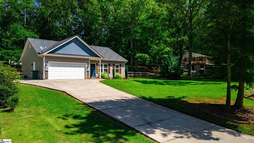 426 Wood Street active home in Brockwood, Central, SC
