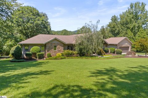 19 Crown Ridge Road active home in Cliffs Valley, Travelers Rest, SC