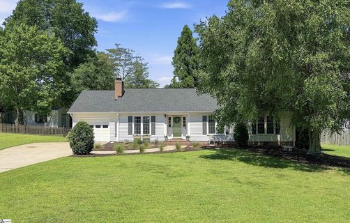 Homes in Windsor Oaks, Taylors