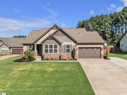 22 Pebblebrook Court active home in Woodlands At Walnut Cove III, Greer, SC