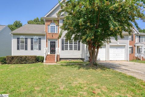 823 Old Wynd Court active home in Planters Walk, Spartanburg, SC