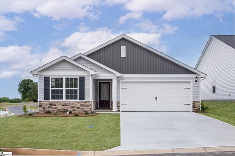 1408 Wild Indigo Way active home in Henson Creek Farms, Moore, SC