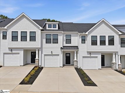 105 Redfield Place active home in Gresham Station, Simpsonville, SC