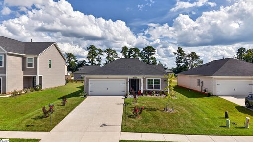 131 Southern Magnolia Lane active home in Hidden Hills, Laurens, SC