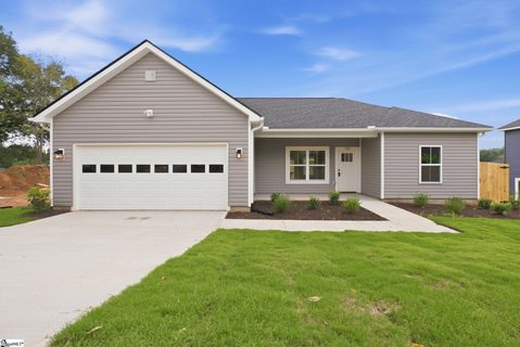 102 9Th Street active home in Judson, Greenville, SC