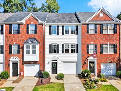 112 Sylvan Oak Way active home in Oak Park, Simpsonville, SC