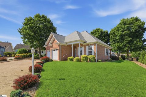 404 Gallop Court active home in Hampton Farms, Greenville, SC