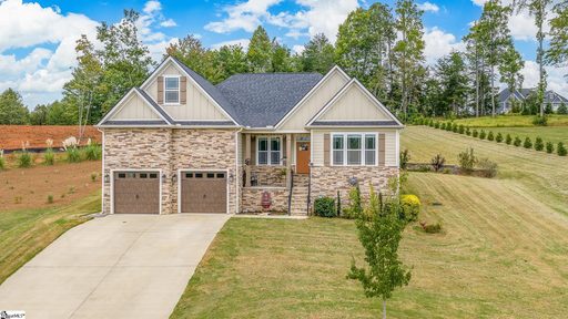 409 Navajo Court active home in Pointe Summit, Marietta, SC
