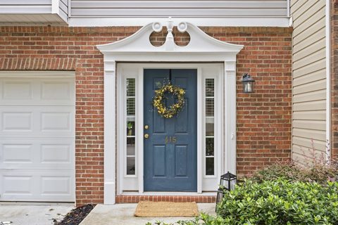 415 Woodbark Court active home in Crescentwood Village, Mauldin, SC