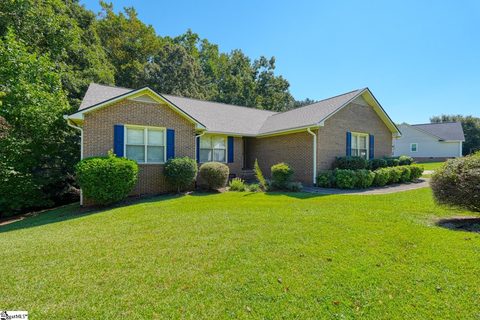 366 Shallowford Drive active home in Shallowford, Boiling Springs, SC