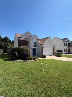200 Stillwater Court active home in Windsor Forest, Simpsonville, SC