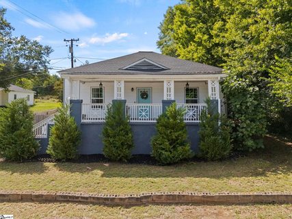 44 4Th Avenue active home in Judson, Greenville, SC