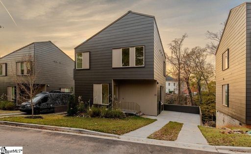 11 Mount Zion Avenue