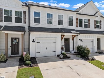 109 Grey Oak Trail active home in Branchwood, Greer, SC