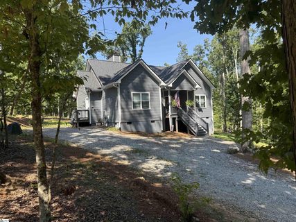 54 Lakeview Road active home in Lakeview Acres, Fountain Inn, SC